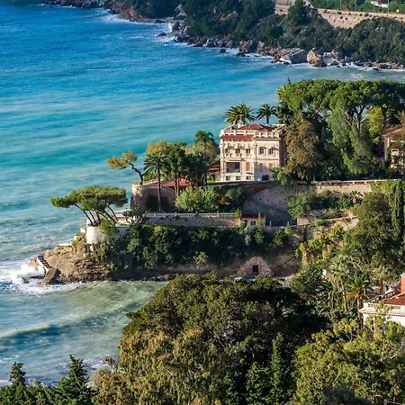 Hotel Le Grand Cap 3*